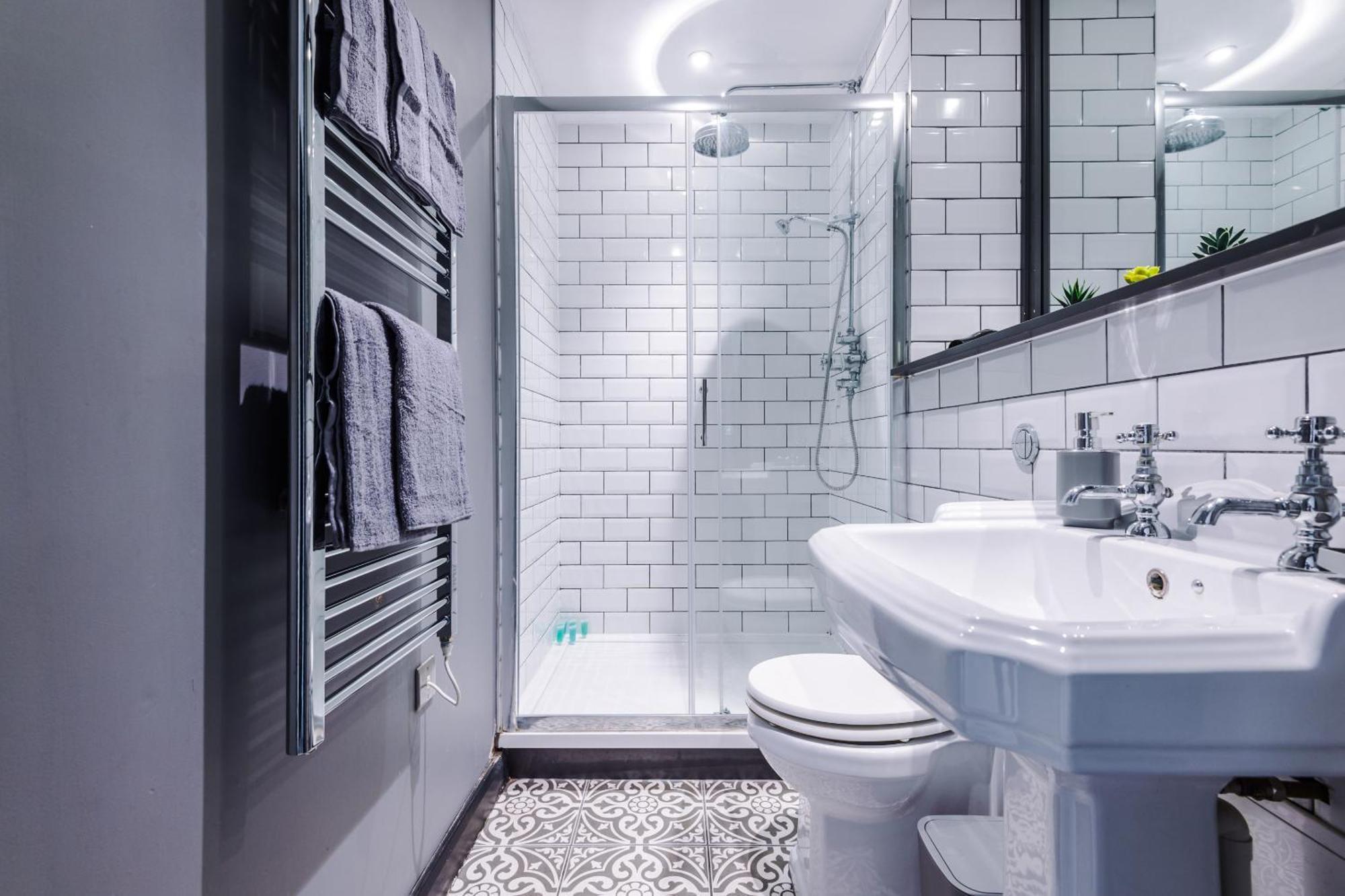 2 King Size Beds In Manhattan Styled Oversize Apartment Лідс Екстер'єр фото